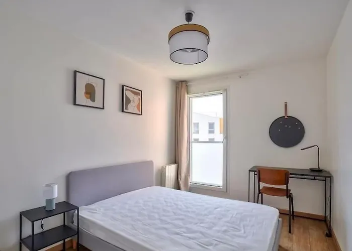 Charmant Appartement 4 Pieces Avec Loggia